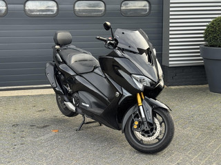 Hoofdafbeelding Yamaha T-MAX Yamaha TMAX DX ABS | Cruise Control | Stoel/Stuurverwarming | Elektrisch Windscherm |