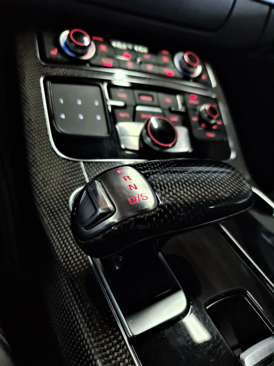 Hoofdafbeelding Audi S8