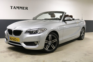 Hoofdafbeelding BMW 2 Serie BMW 2 Serie 220i Centennial High Executive 2e EIGENAAR/NL AUTO/DEALERONDERHOUDEN