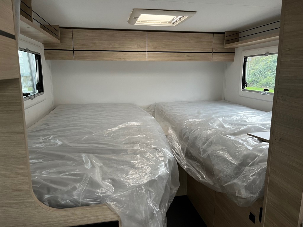 Hoofdafbeelding Chausson 697 S