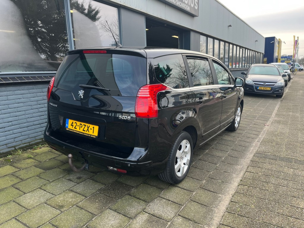 Hoofdafbeelding Peugeot 5008