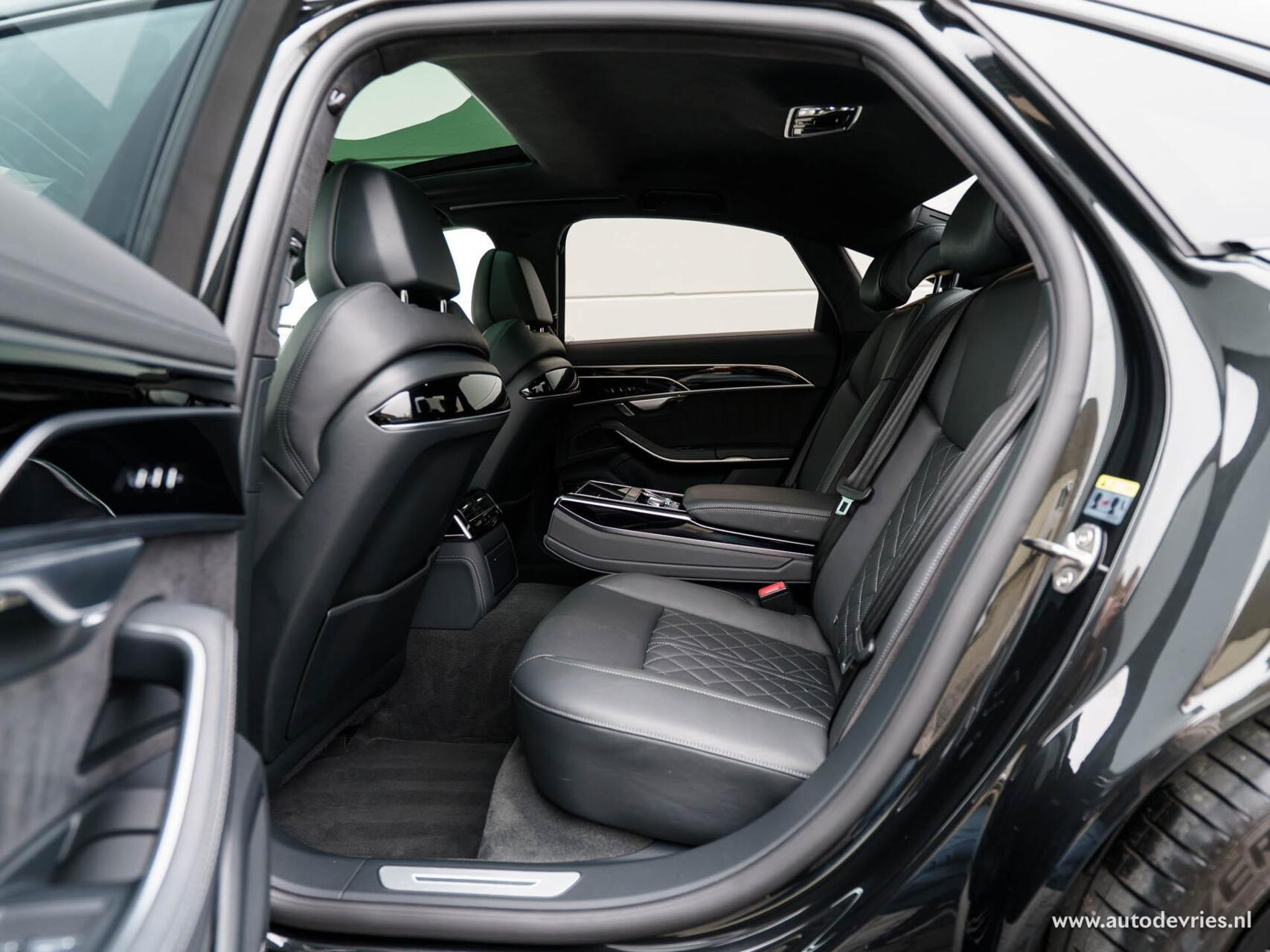 Hoofdafbeelding Audi A8