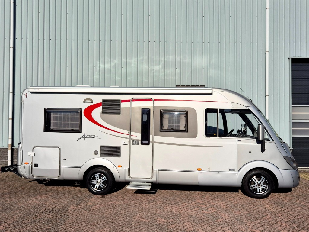 Hoofdafbeelding Bürstner Aviano I684 Zeer Complete Camper