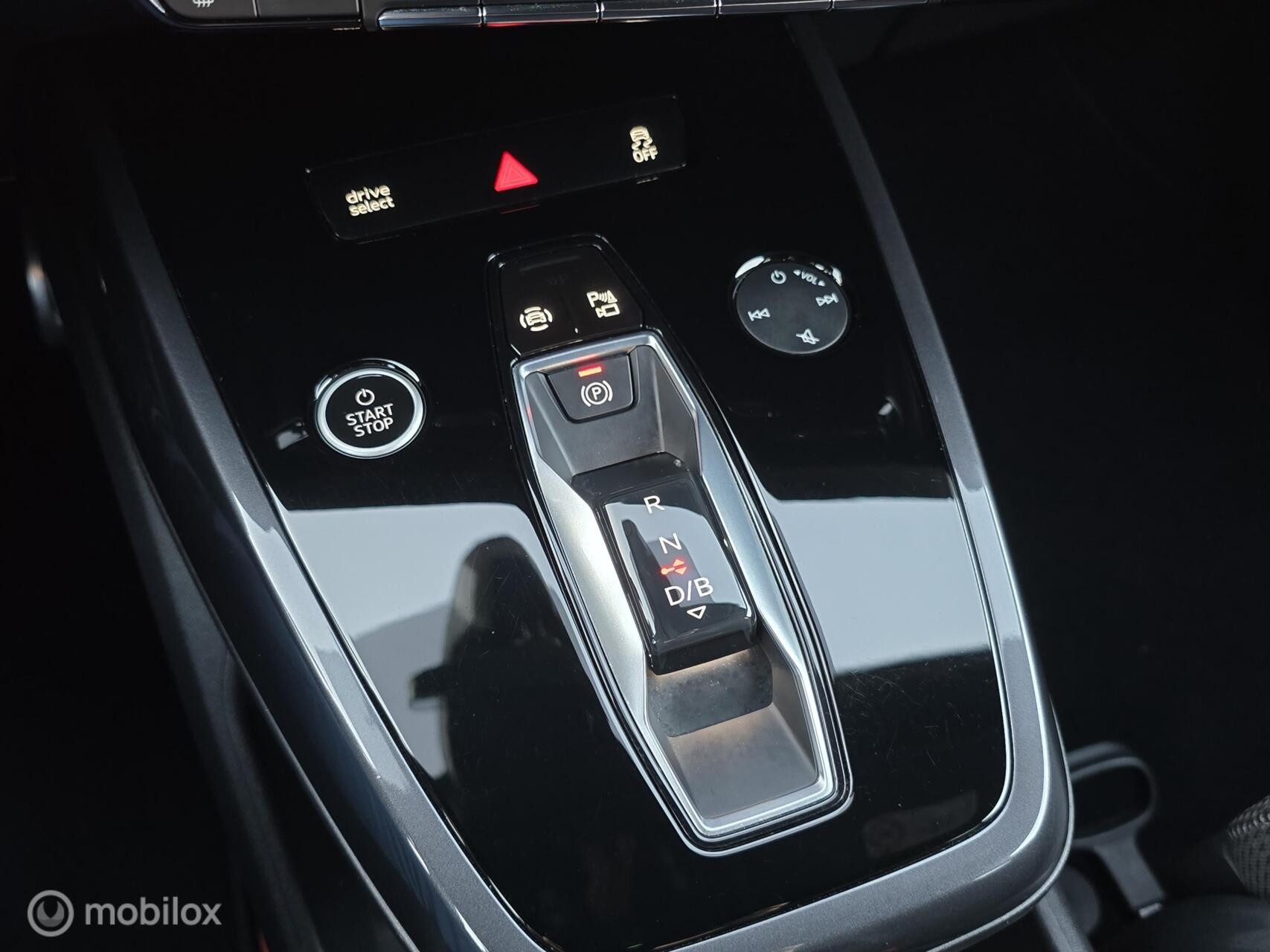 Hoofdafbeelding Audi Q4 e-tron