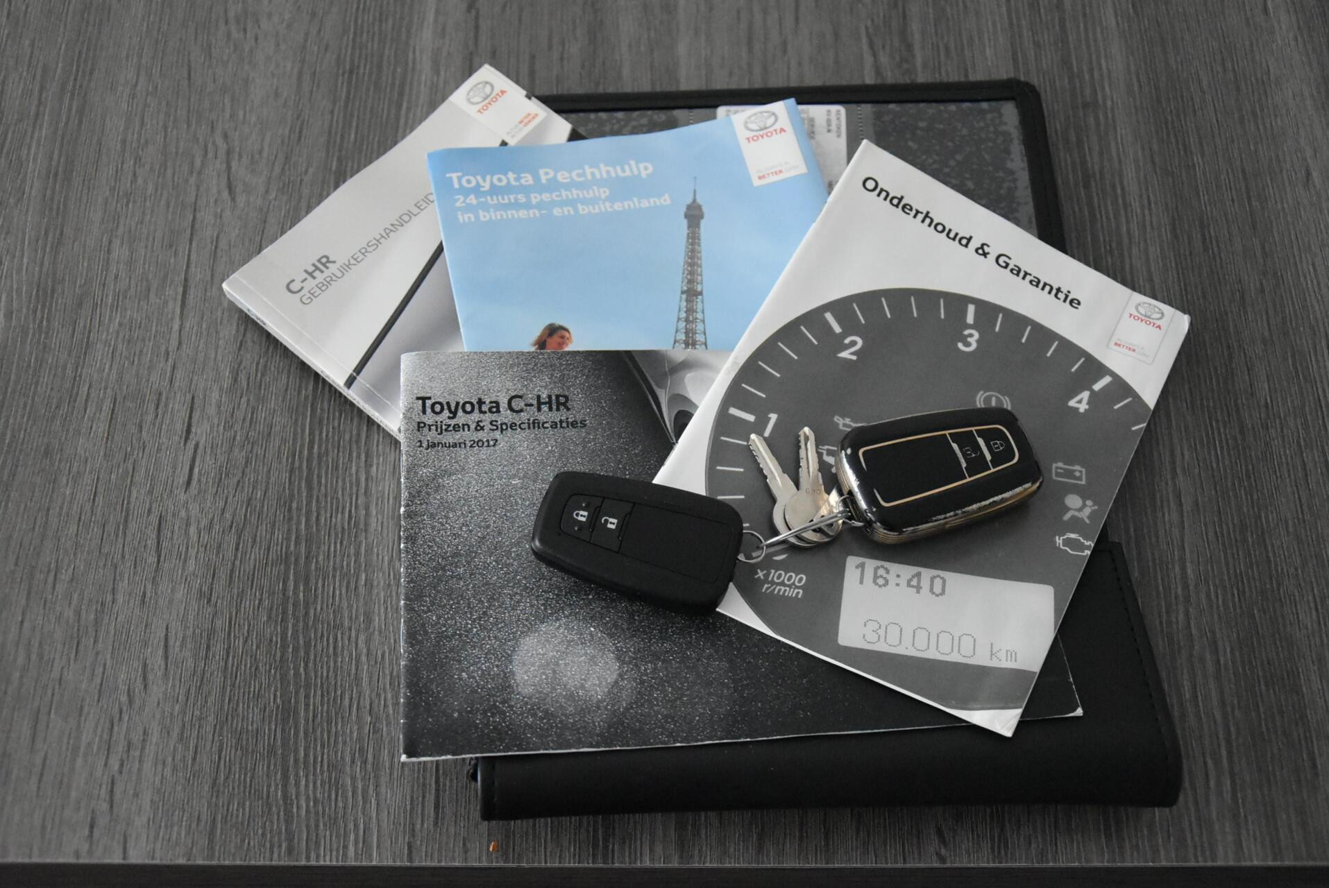 Hoofdafbeelding Toyota C-HR