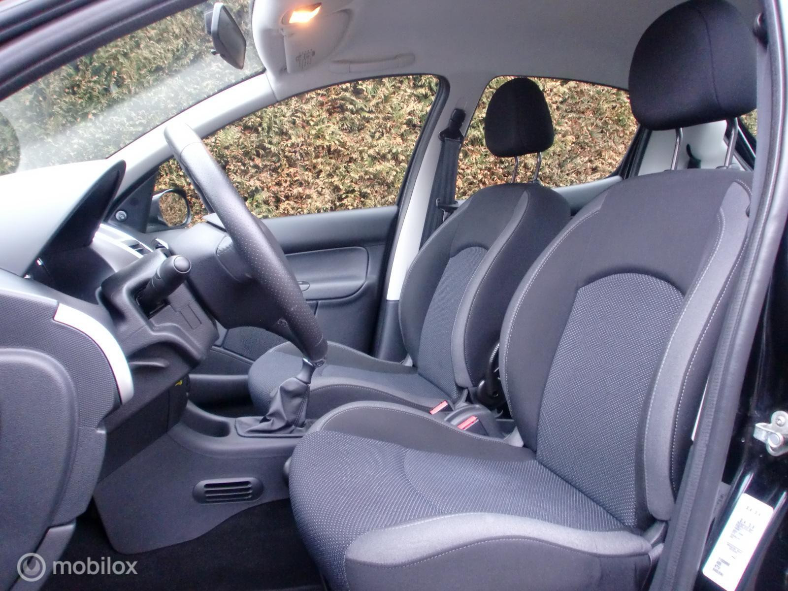 Hoofdafbeelding Peugeot 206