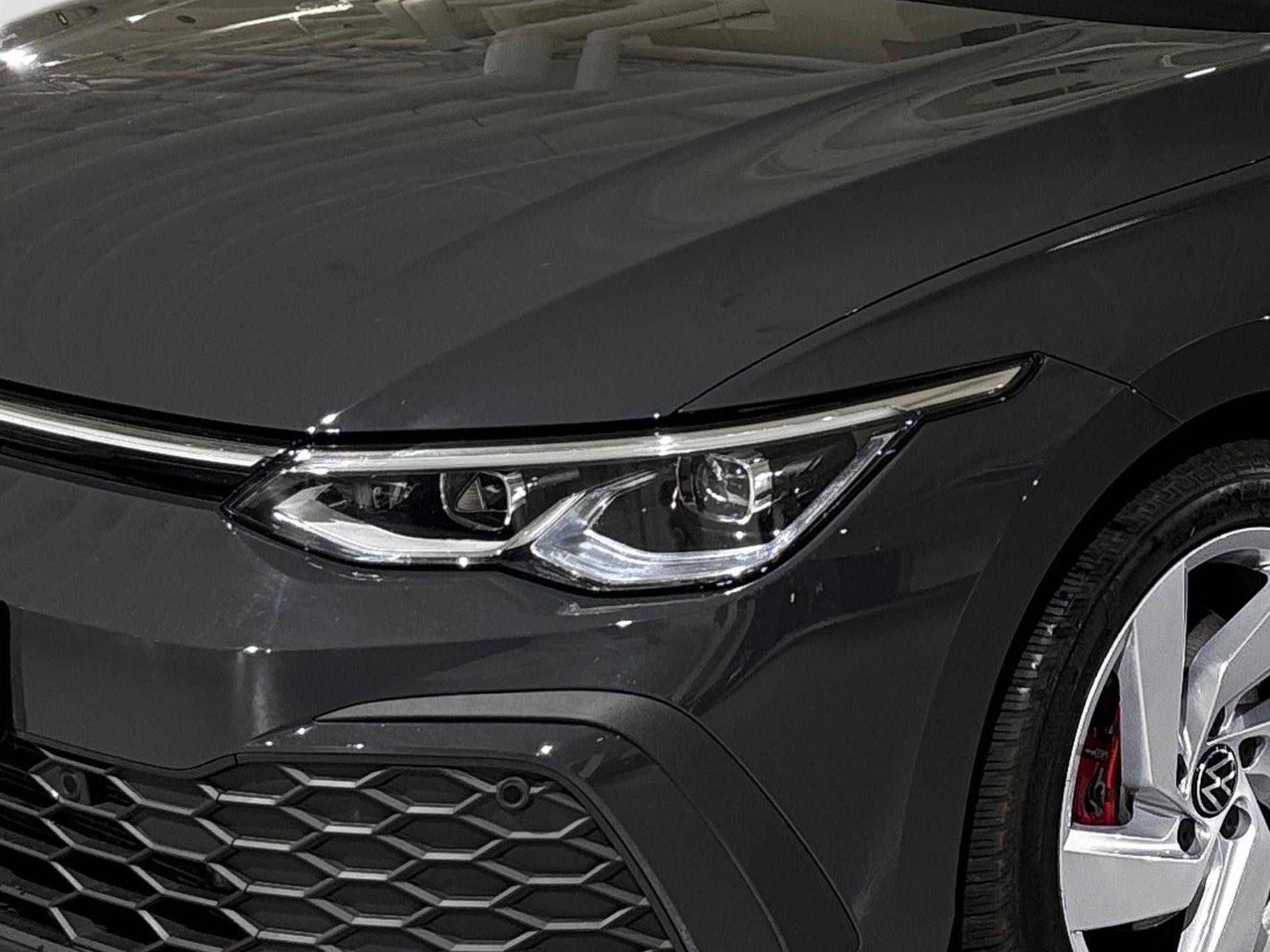 Volkswagen-Golf-image-20