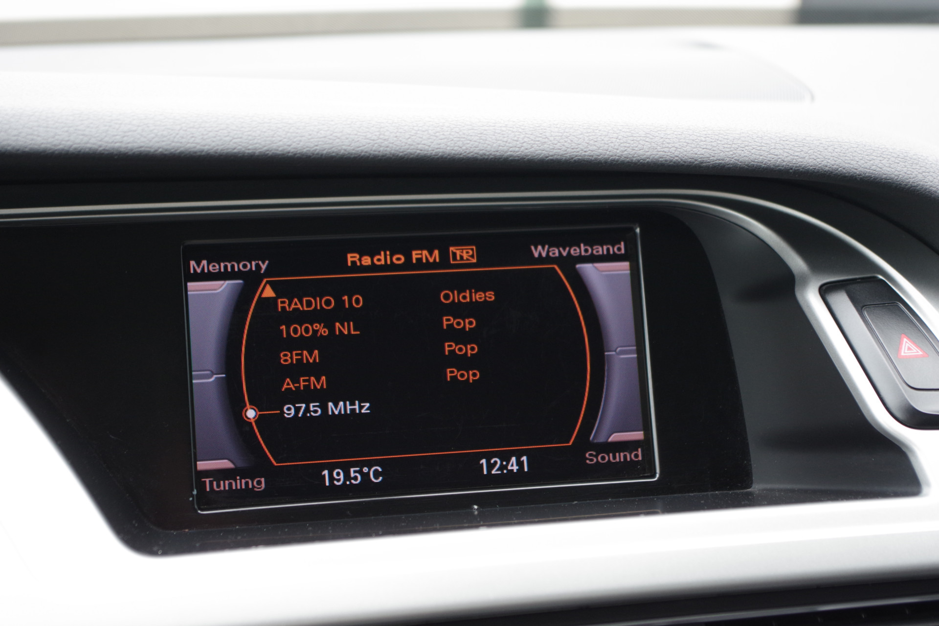 Hoofdafbeelding Audi A4