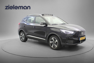 MG ZS LONG Range Luxury 70 kWh - Panorama, Carplay, Camera, Leer, Stoelverw. SOH 98,7 %