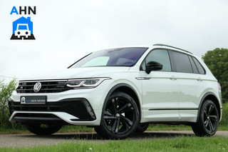 Volkswagen Tiguan 1.5 TSI / 2x R-Line / Black Style / Virtual Cockpit / Camera / Matrix LED / Trekhaak / 19"!