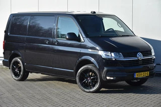 Volkswagen Transporter 2.0 TDI L1H1 Highline Navi €338 pm