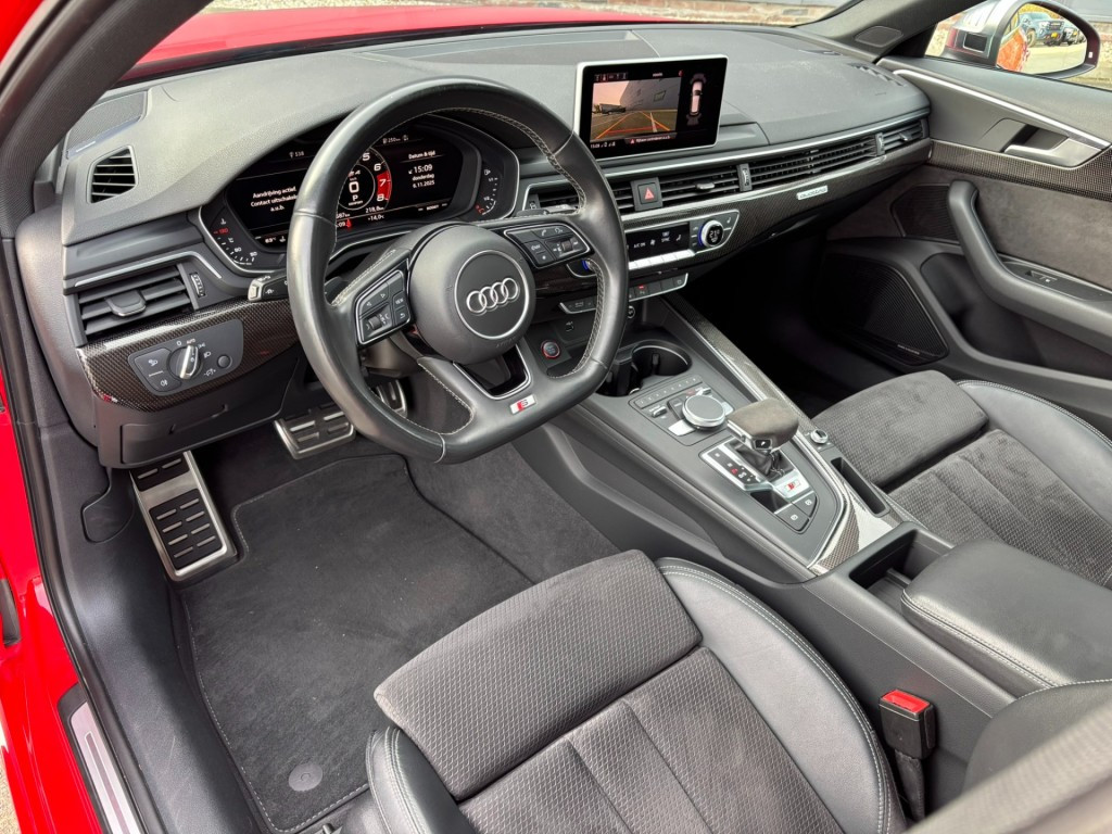 Hoofdafbeelding Audi S4