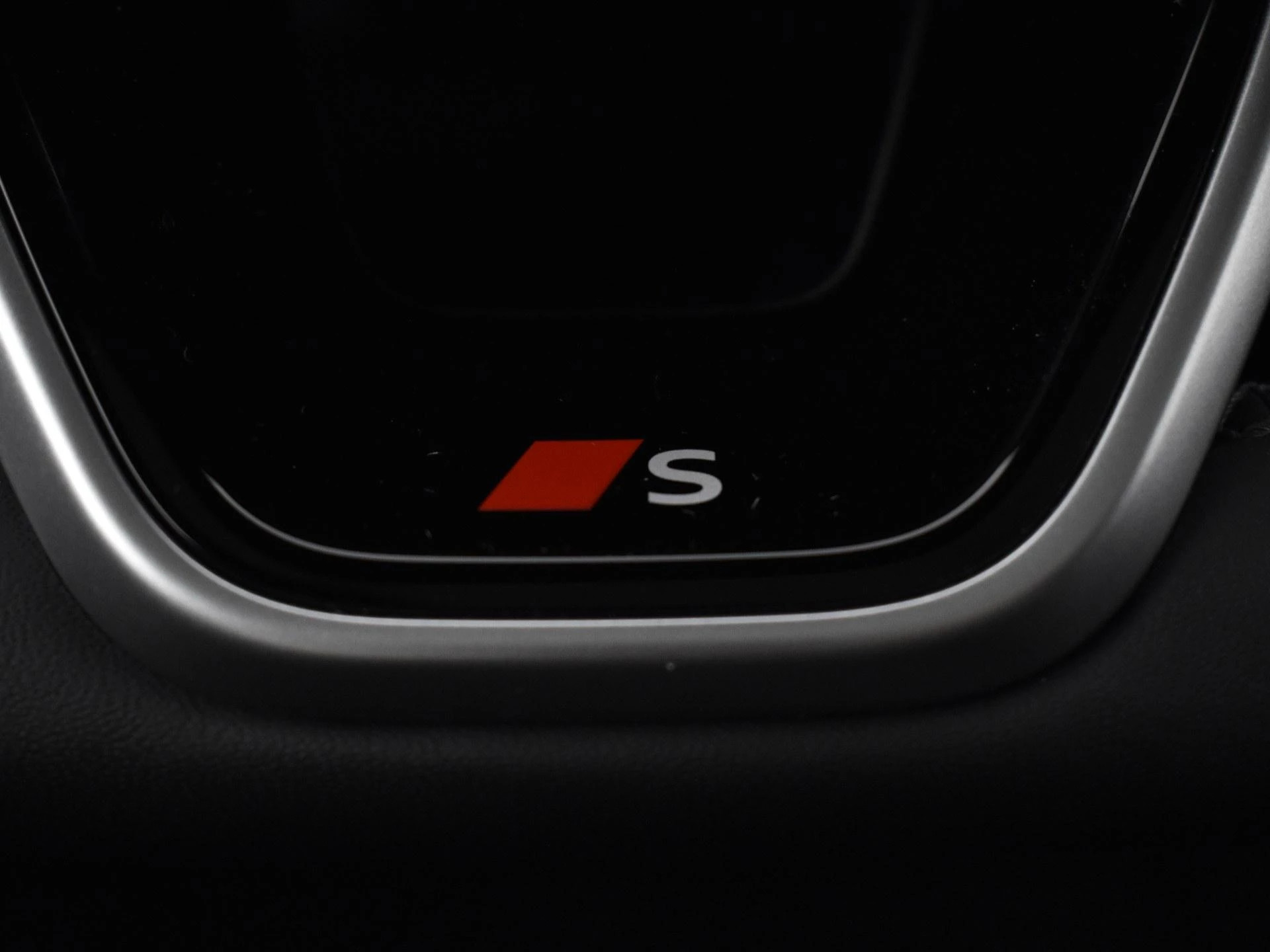 Hoofdafbeelding Audi S6 Avant e-tron
