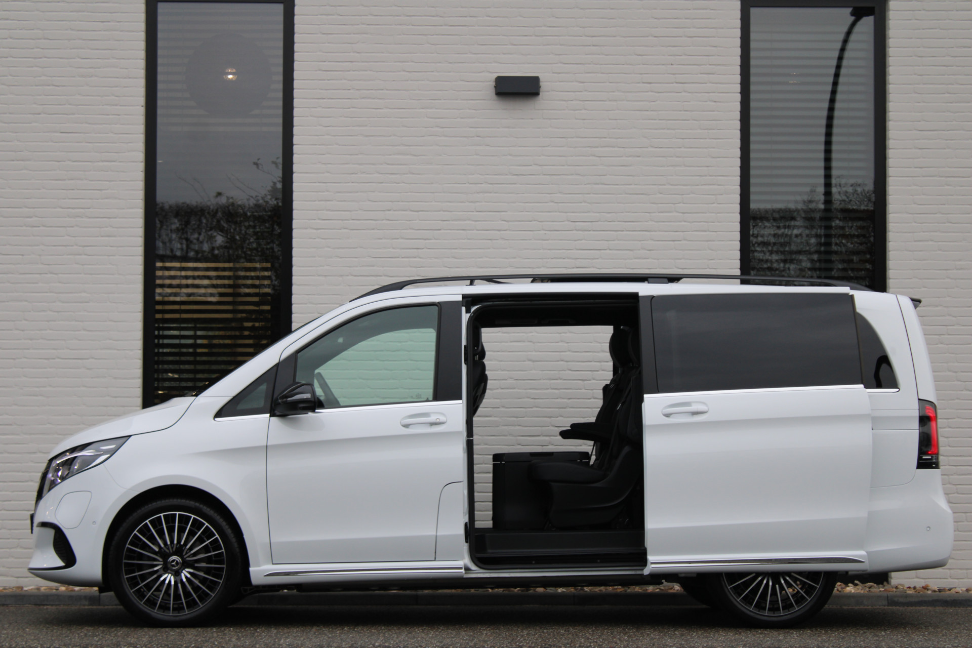 Hoofdafbeelding Mercedes-Benz EQV