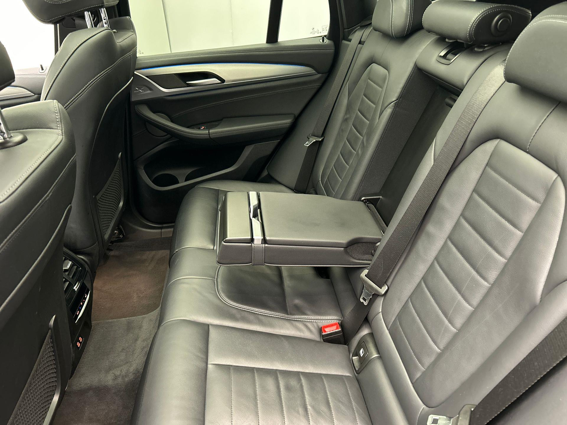 Hoofdafbeelding BMW iX3