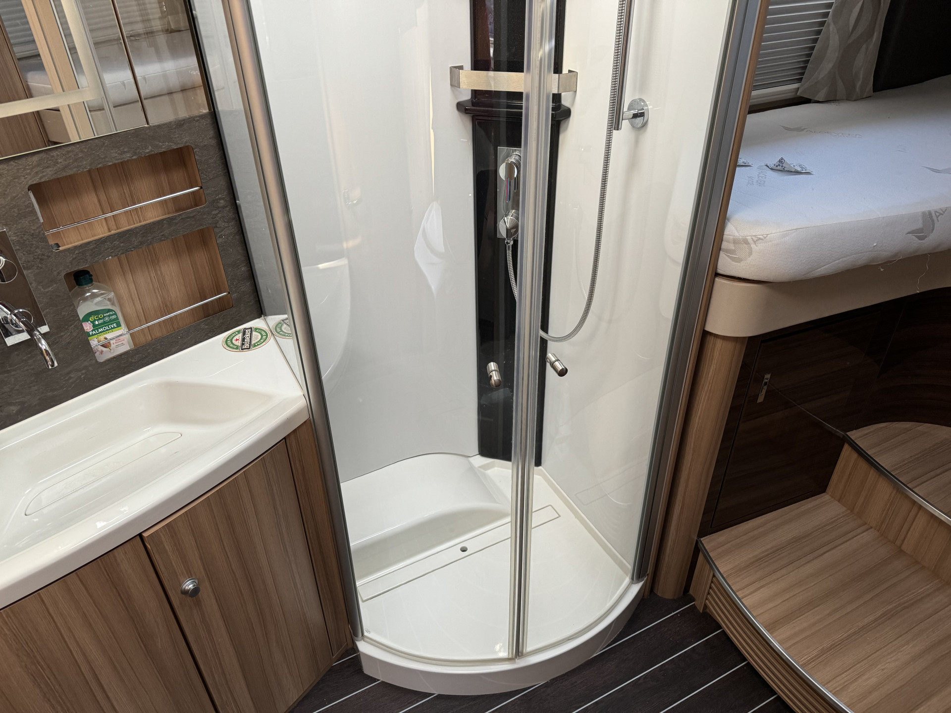 Hoofdafbeelding Knaus R03