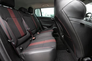 Renault Megane E-Tech Renault Megane E-Tech Estate 1.6 Plug-In Hybrid 160 R.S. Line - All-in rijklrprs | Dealer ond. | Navi | Cruise - afbeelding nr 7