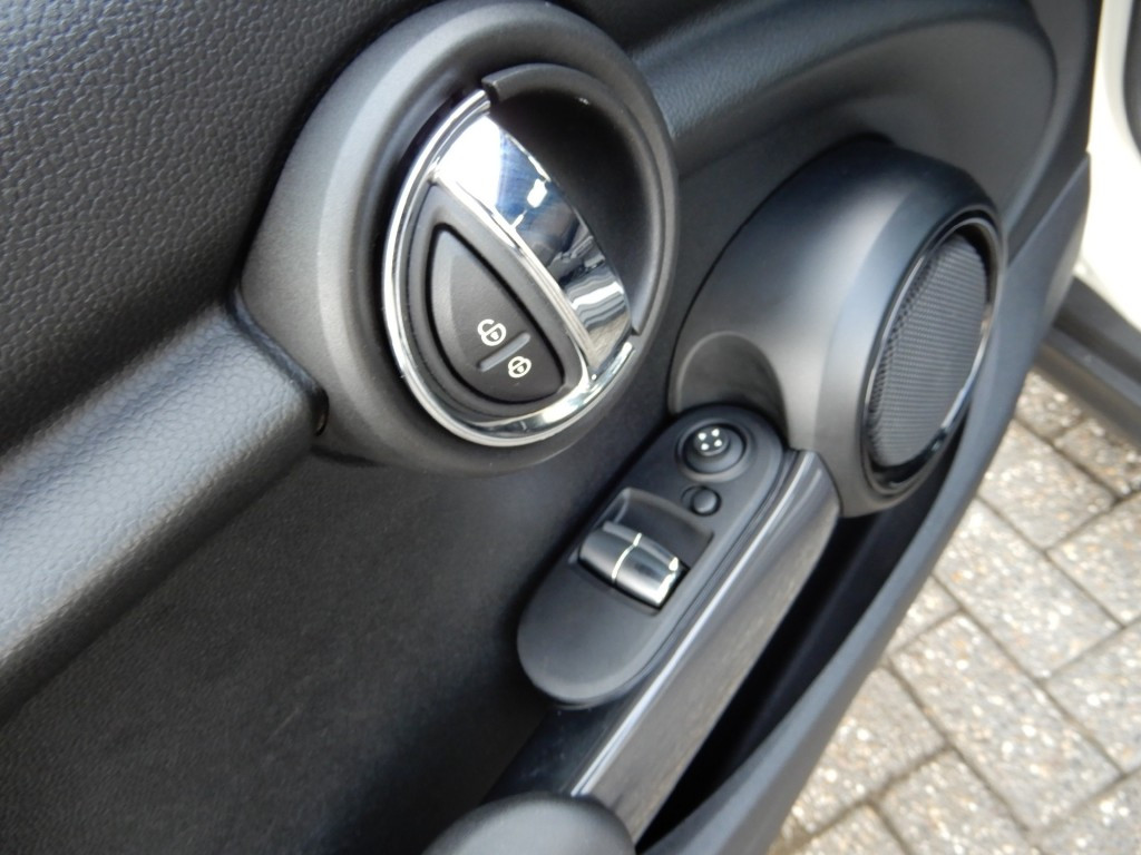 Hoofdafbeelding MINI One