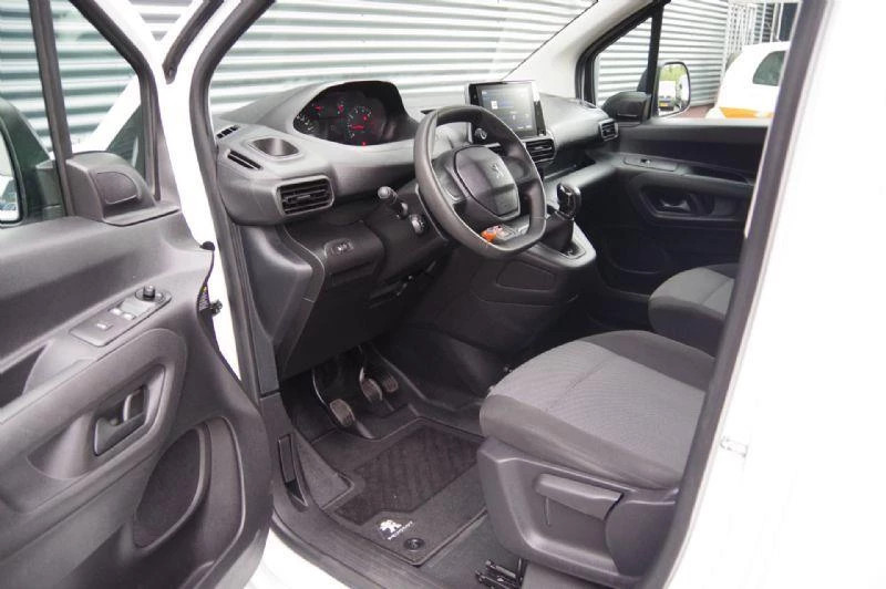 Hoofdafbeelding Peugeot Partner