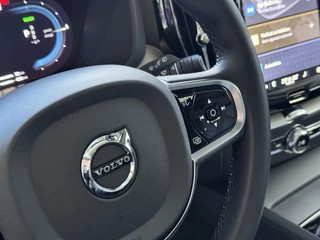 Volvo XC60 Volvo XC60 2.0 T6 350PK PHEV AWD PLUS DARK LONG RANGE PANO HARMAN-KARDON 360CAM ELEK.KLEP STUUR/STOEL VERW. Plug in Hybrid - afbeelding nr 12