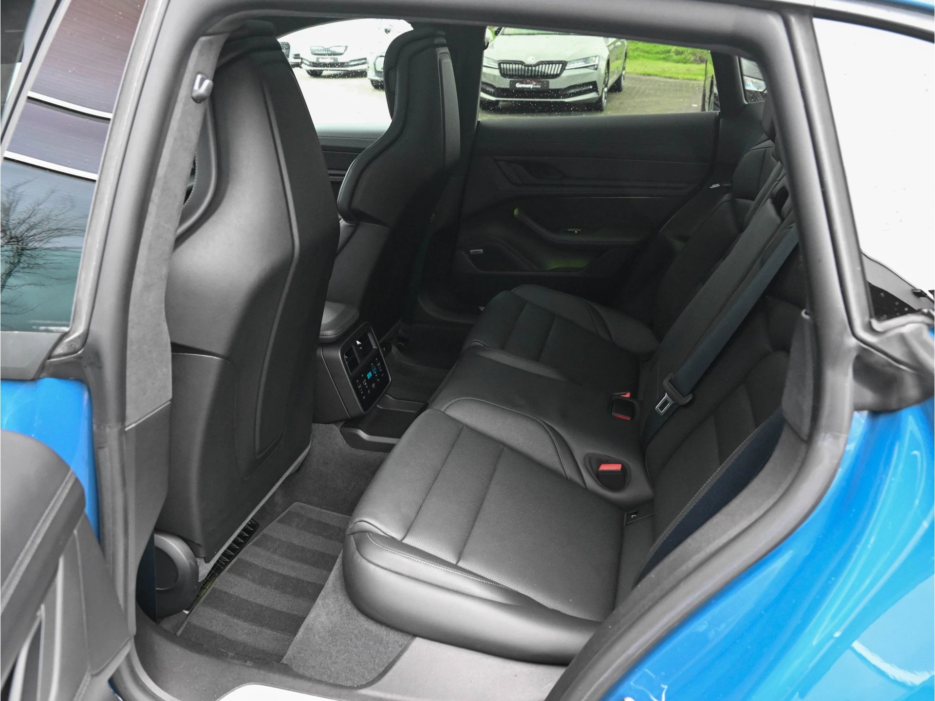 Hoofdafbeelding Porsche Taycan