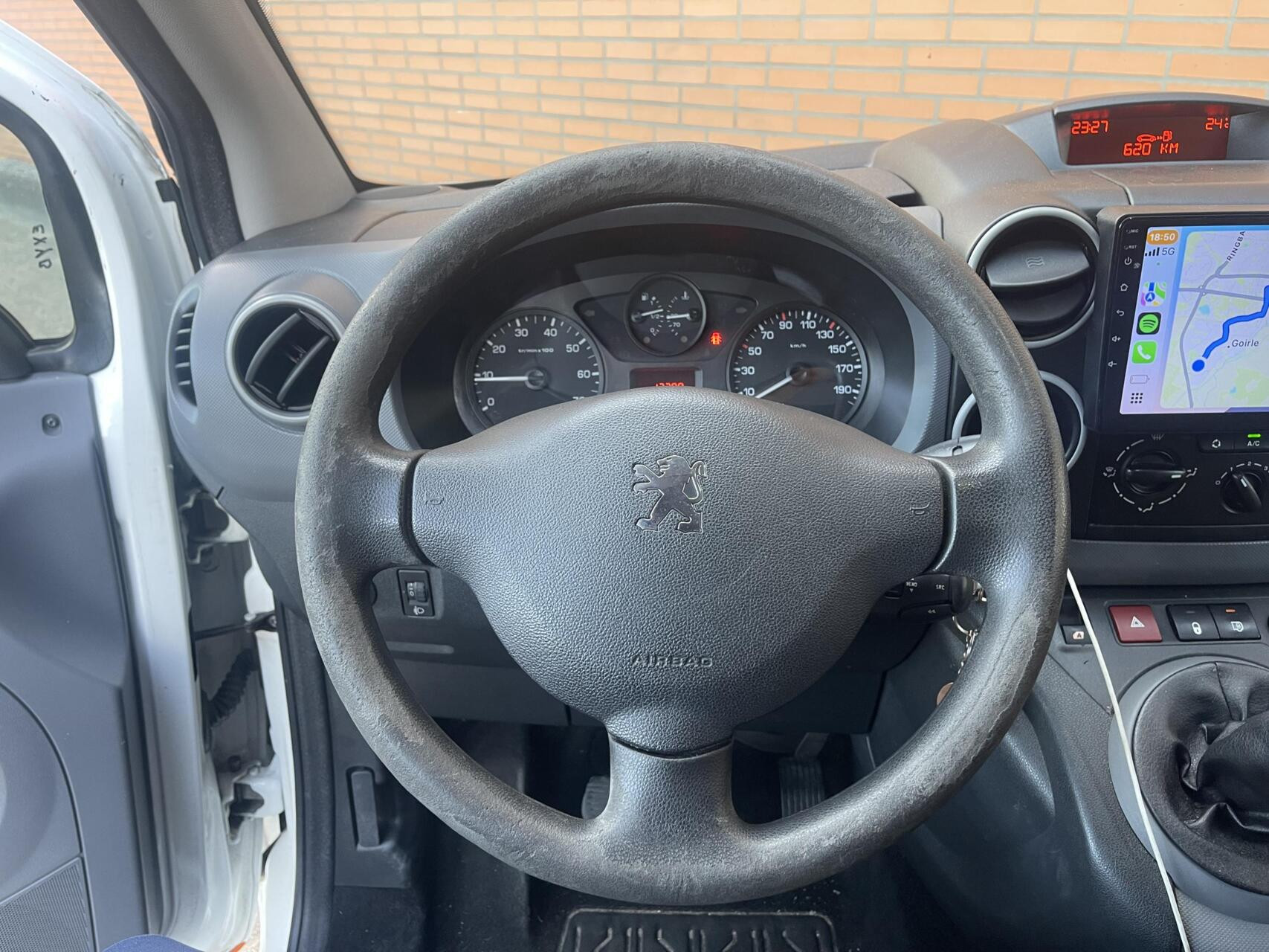 Hoofdafbeelding Peugeot Partner