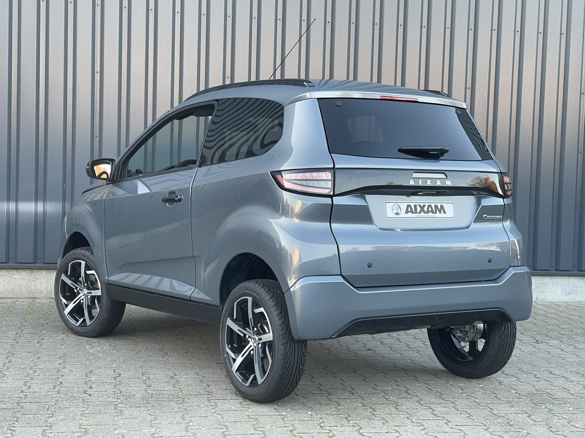 Hoofdafbeelding Axaim Crossover