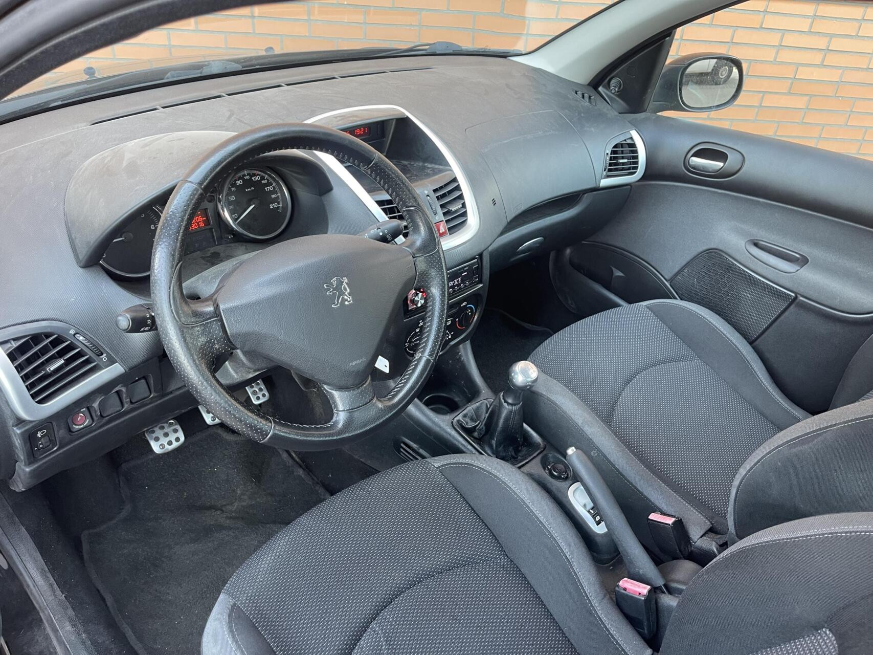 Hoofdafbeelding Peugeot 206