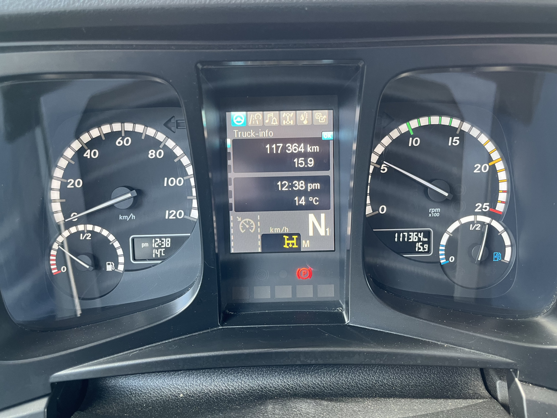 Hoofdafbeelding Mercedes-Benz ANTOS