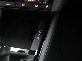 Škoda Kamiq Škoda Kamiq TSI 110PK Ambition / CARPLAY / CLIMAT CONTROL / PARK. SENSOREN / CARSELEXY - afbeelding nr 20