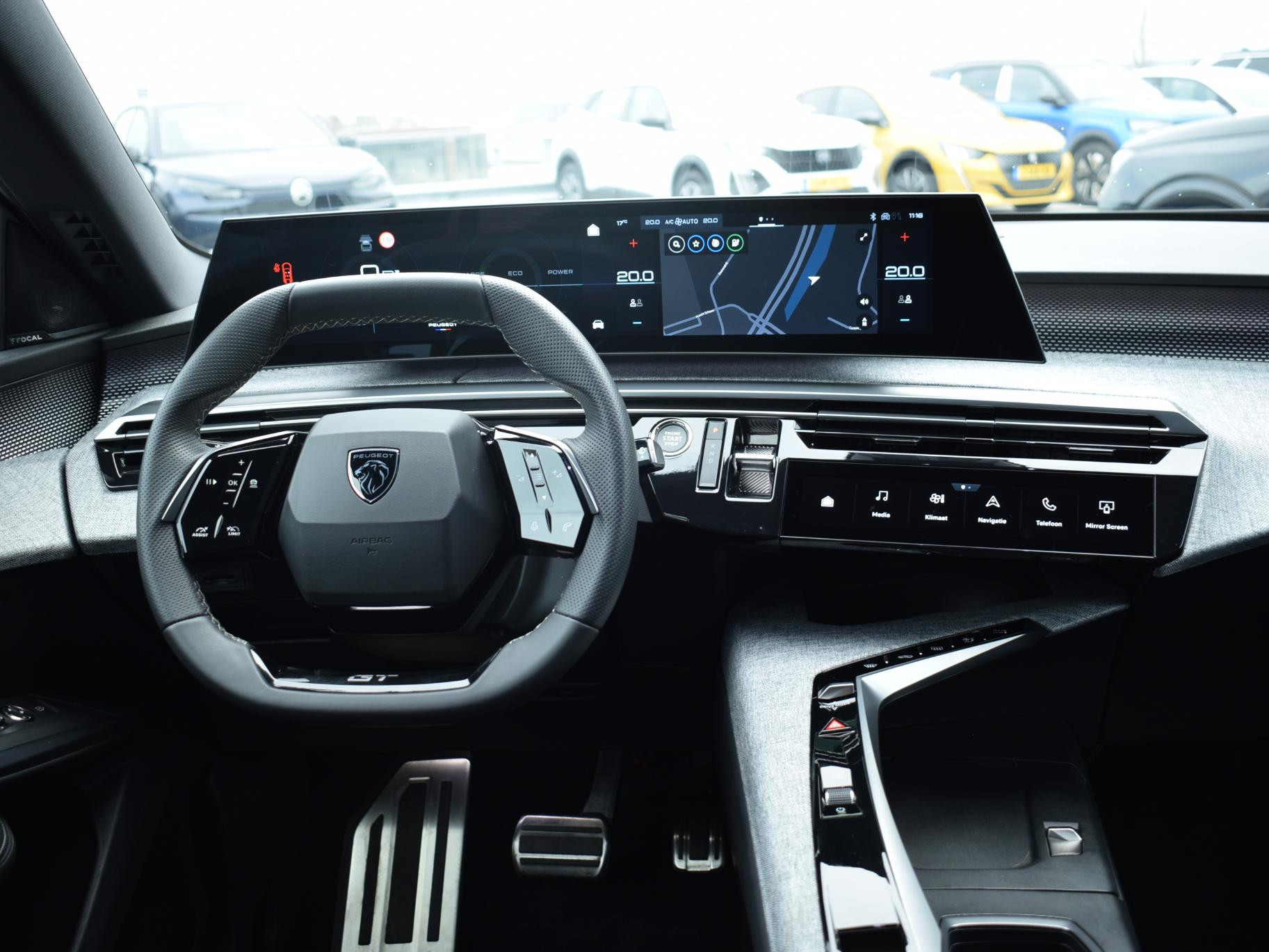 Hoofdafbeelding Peugeot e-3008