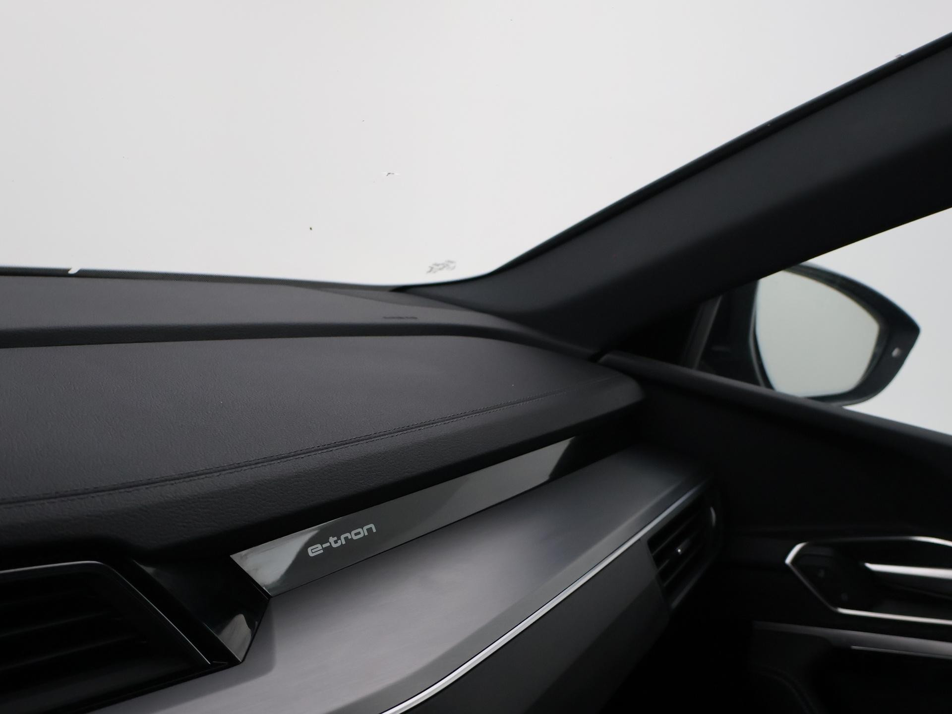 Hoofdafbeelding Audi Q8 e-tron