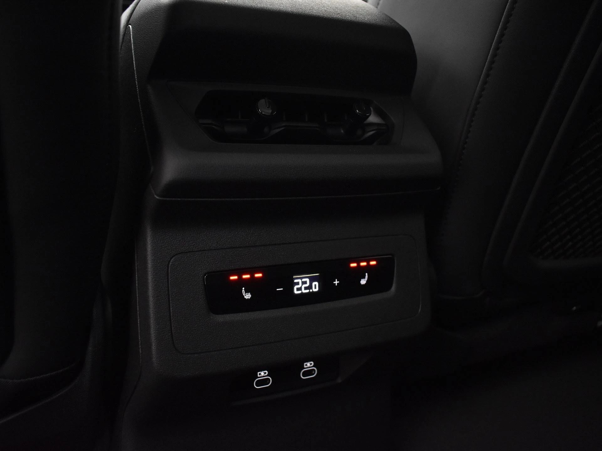 Hoofdafbeelding Audi A6 Avant e-tron