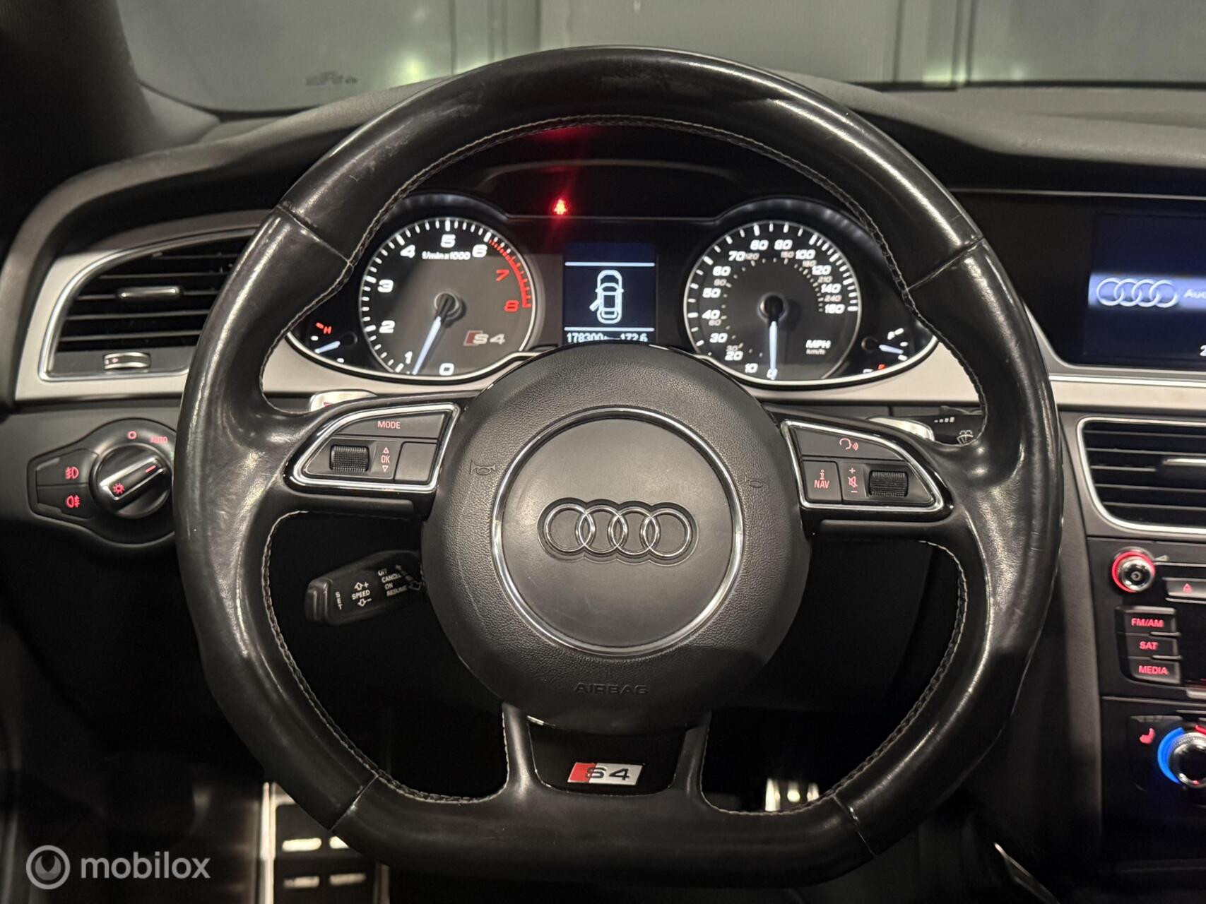 Hoofdafbeelding Audi S4