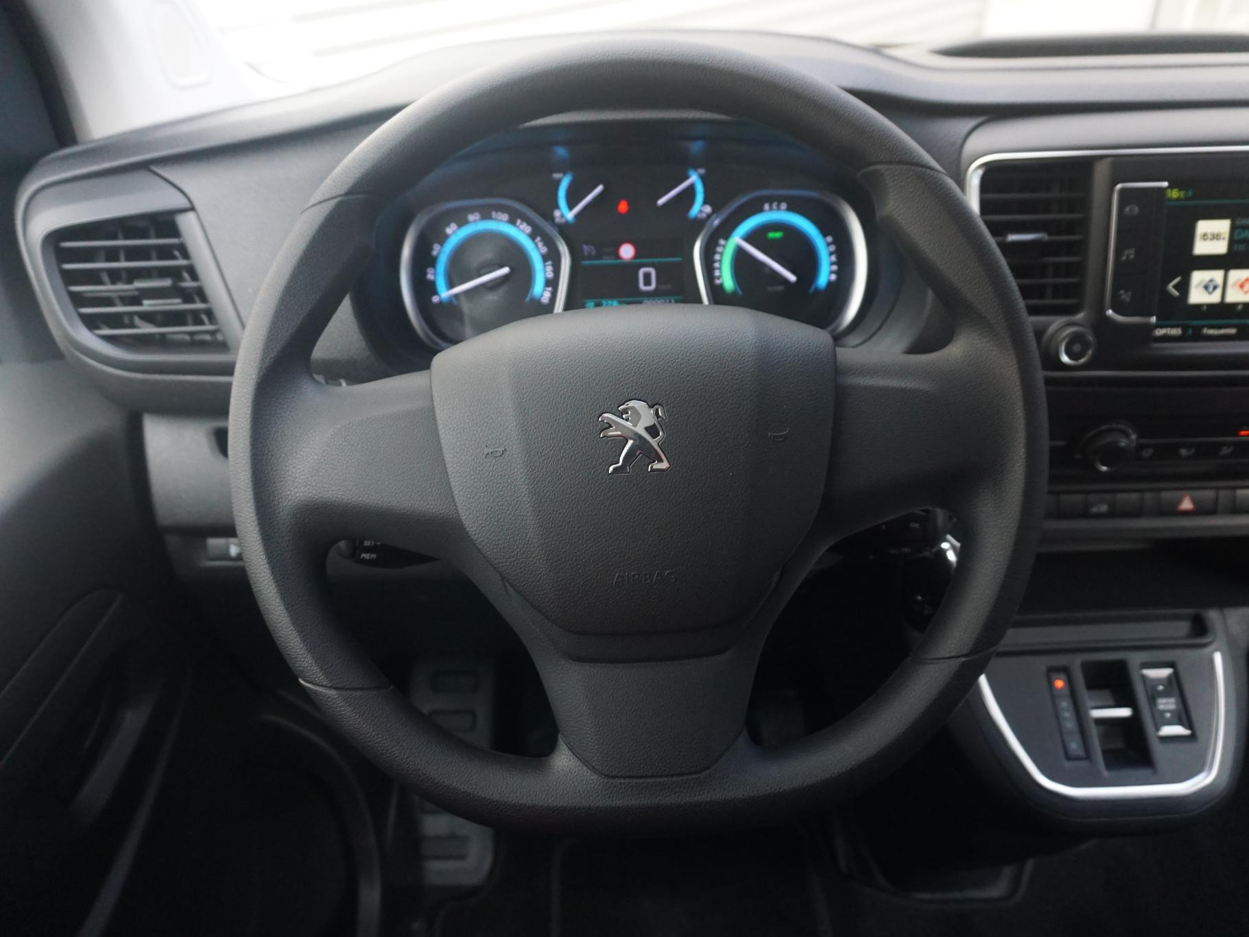 Hoofdafbeelding Peugeot e-Expert