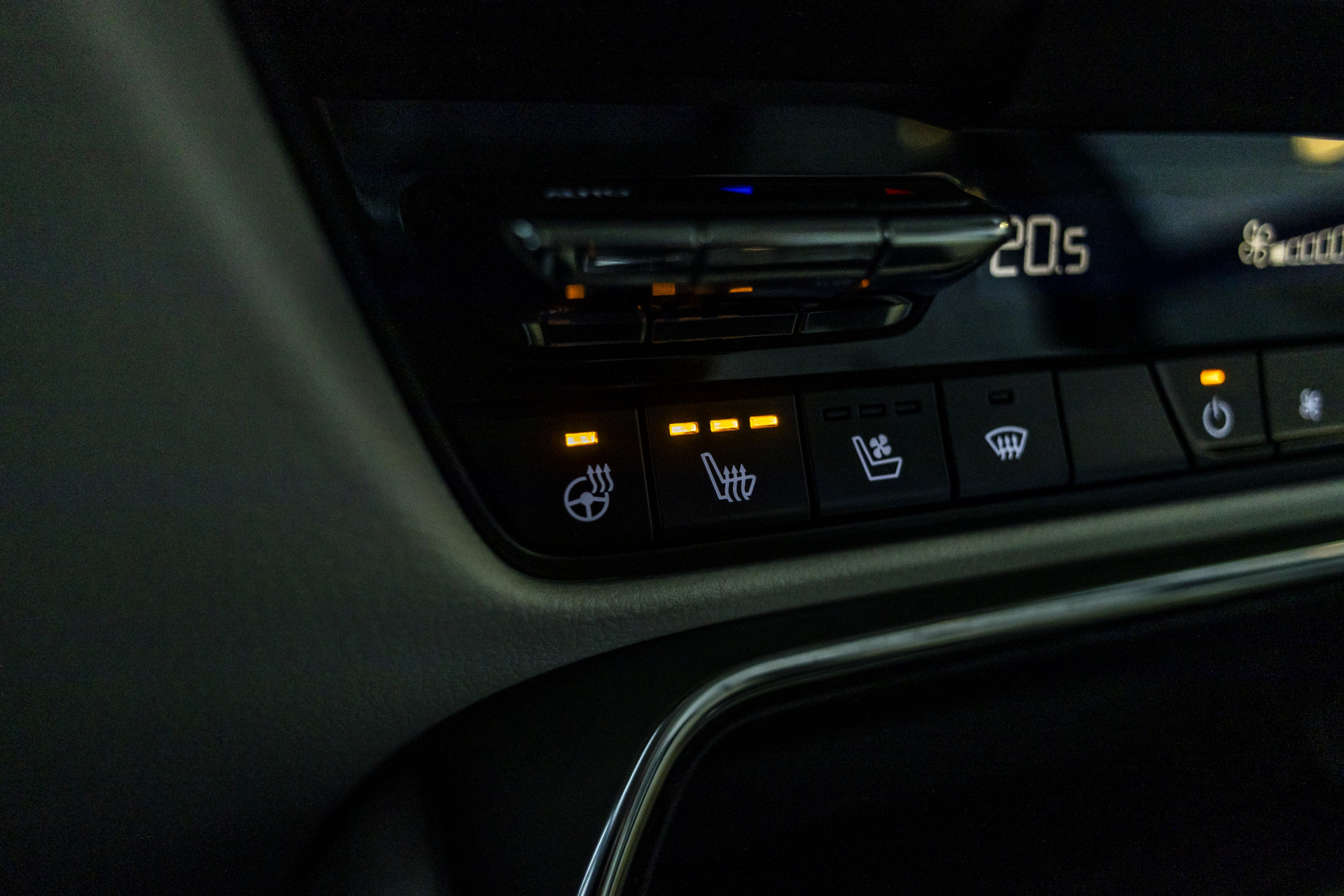 Hoofdafbeelding Mazda CX-60