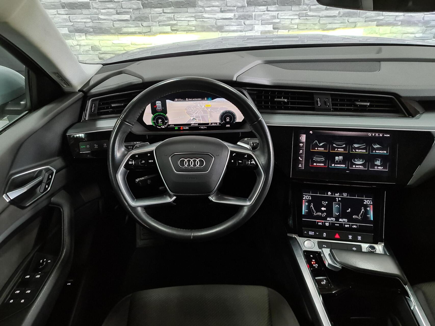 Hoofdafbeelding Audi e-tron