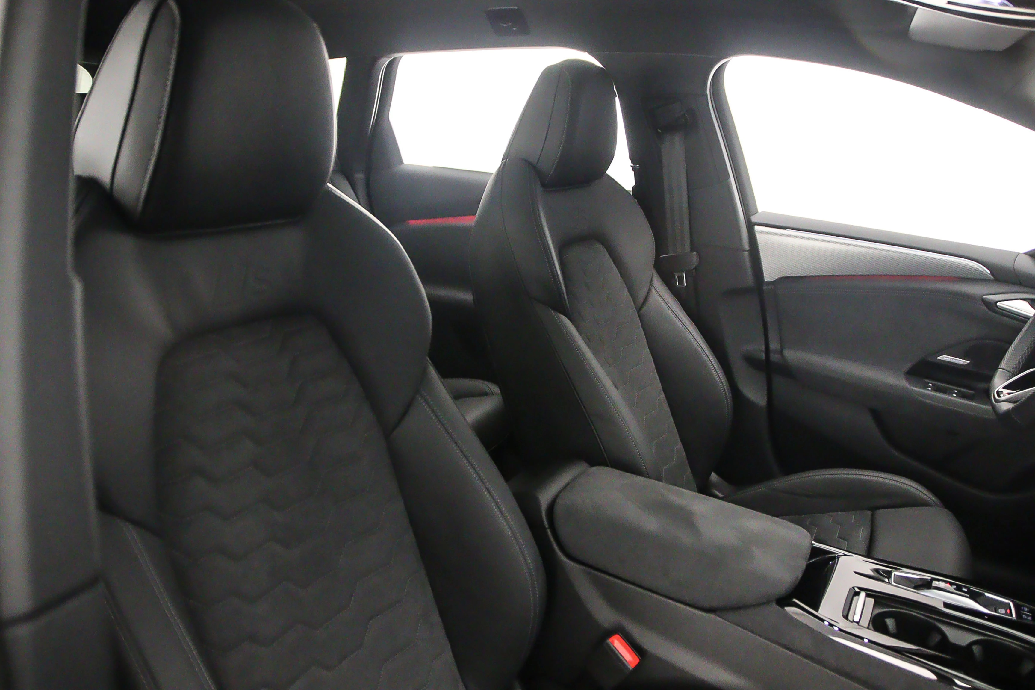 Hoofdafbeelding Audi A6 Avant e-tron