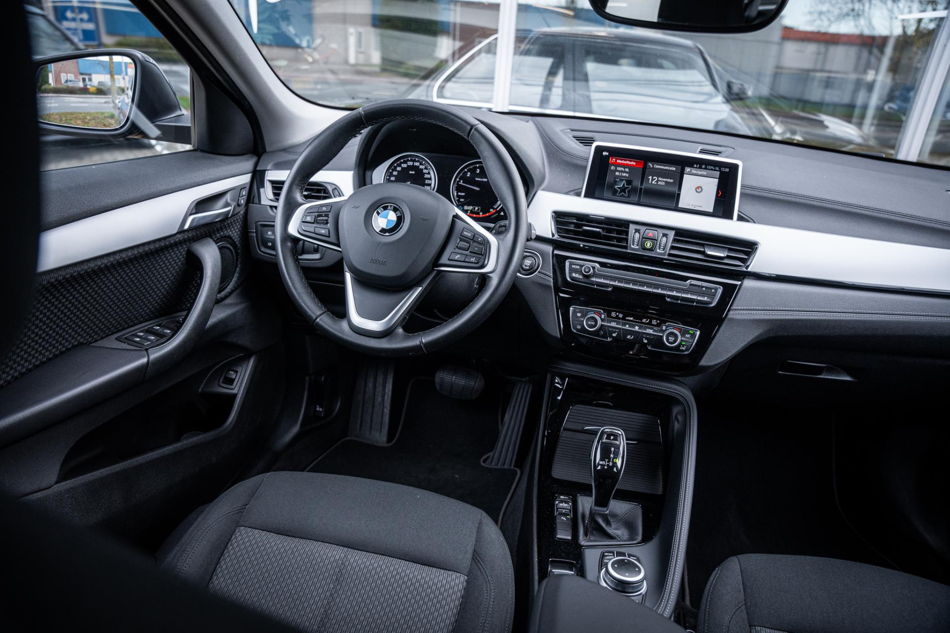 Hoofdafbeelding BMW X2