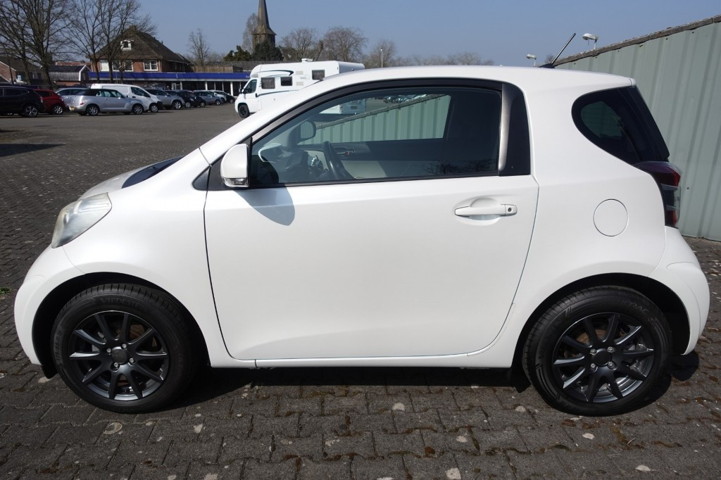 Hoofdafbeelding Toyota iQ