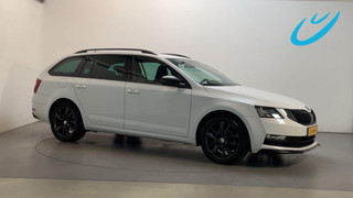 Hoofdafbeelding Škoda Octavia Skoda Octavia Combi 1.0 TSI Greentech Sport Business Navigatie DAB+ Parkeersensoren App-Connect