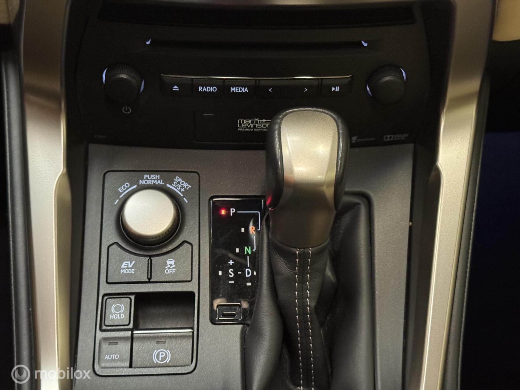 Hoofdafbeelding Lexus NX