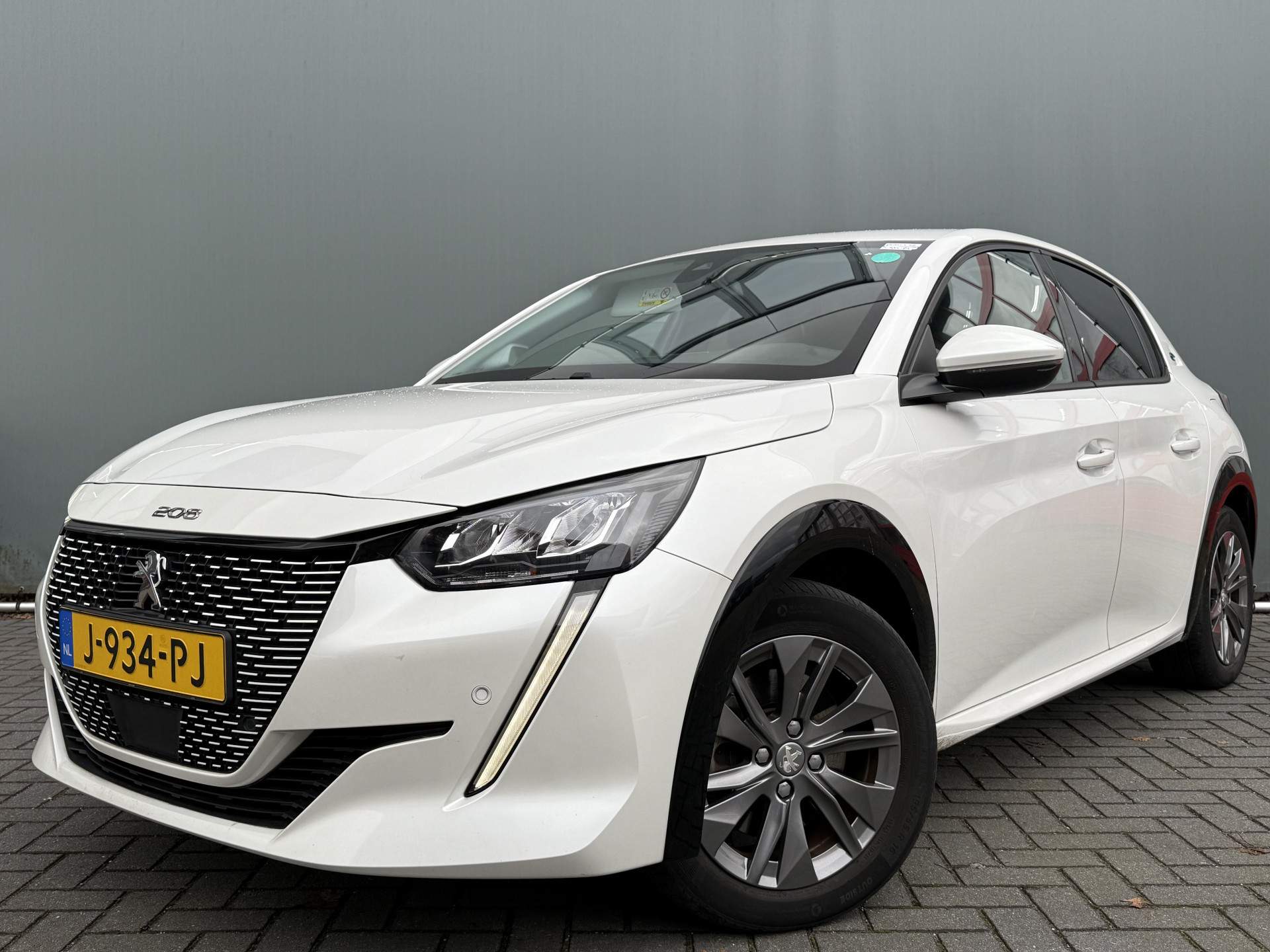 Hoofdafbeelding Peugeot e-208