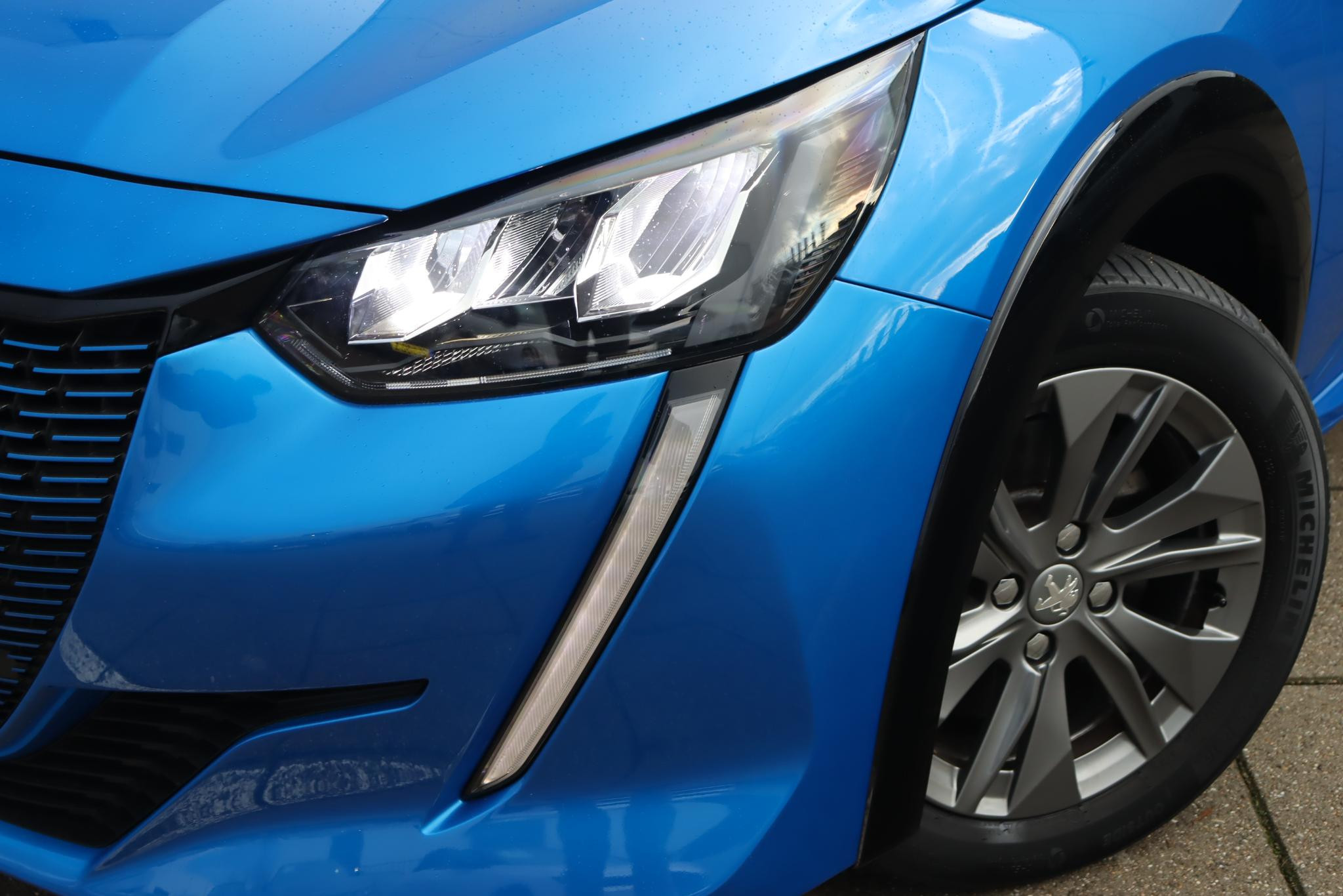 Hoofdafbeelding Peugeot e-208