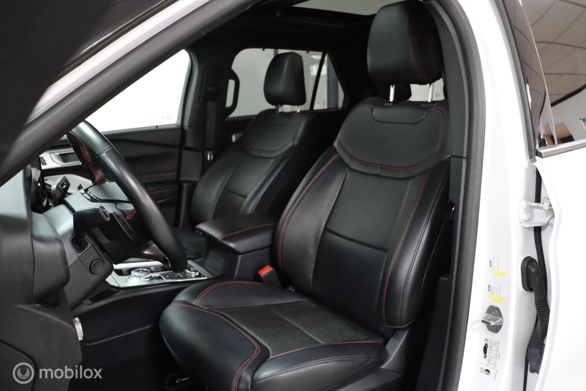 Hoofdafbeelding Ford Explorer