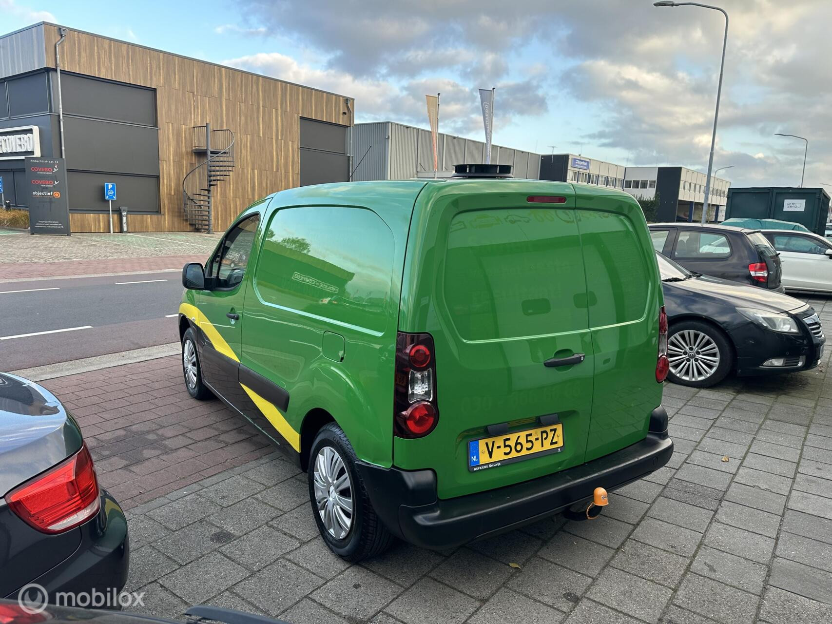 Hoofdafbeelding Peugeot Partner