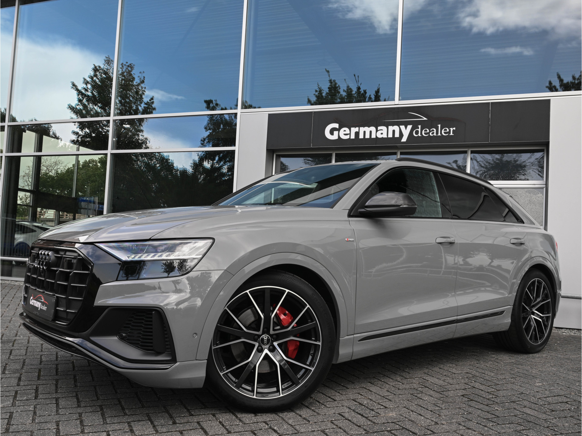 Hoofdafbeelding Audi Q8