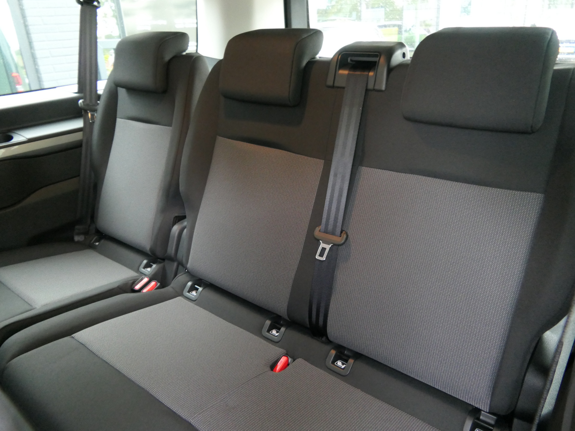 Hoofdafbeelding Peugeot e-Traveller