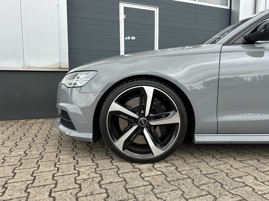Hoofdafbeelding Audi S6