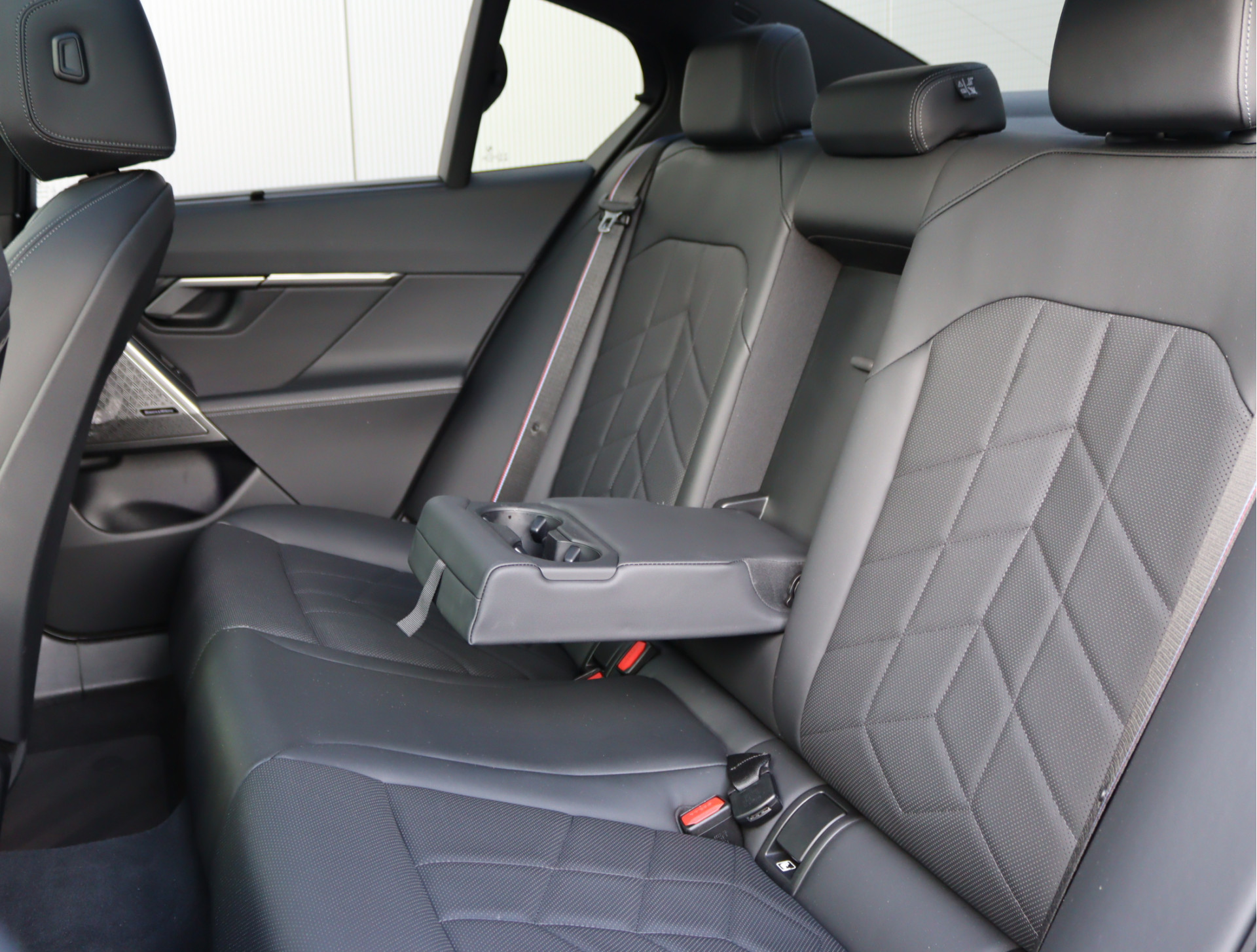 Hoofdafbeelding BMW i5